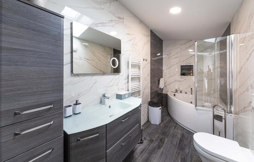 Premium Apartment With Jacuzzi Trogir Extérieur photo